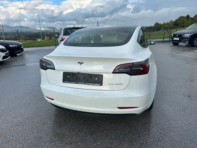 Tesla Model 3, letnik 2022 – sličica 3