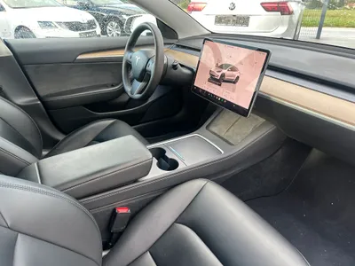 Tesla Model 3, letnik 2022 – sličica 6