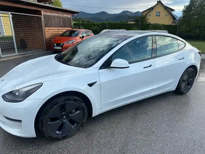 Tesla Model 3, letnik 2022 – sličica 4