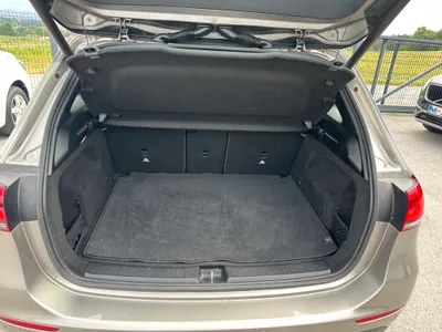 Mercedes-Benz B-Razred B 200 d Style Avt, letnik 2020 – sličica 6